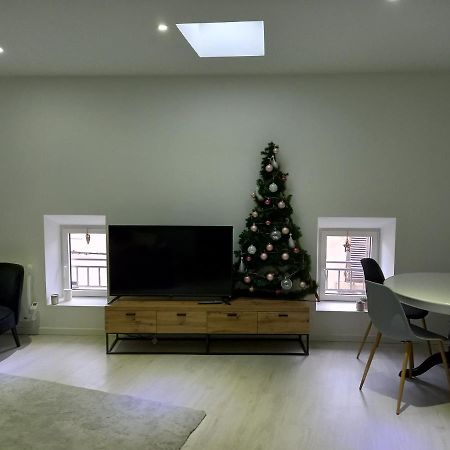 Tres Bel Appartement Condrieu Esterno foto